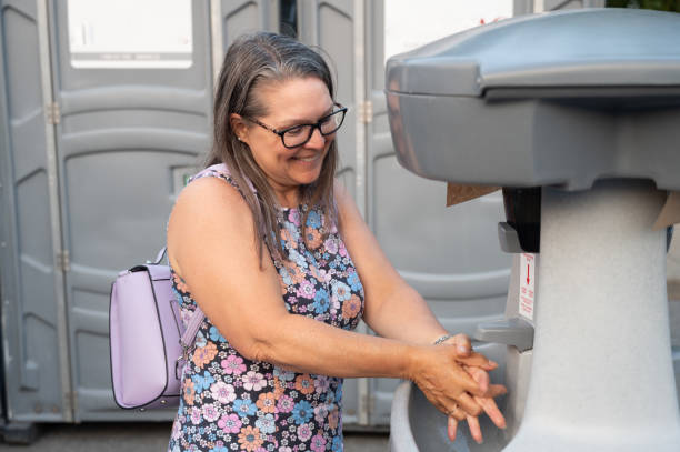 Best Affordable portable toilet rental  in Country Clu, CA